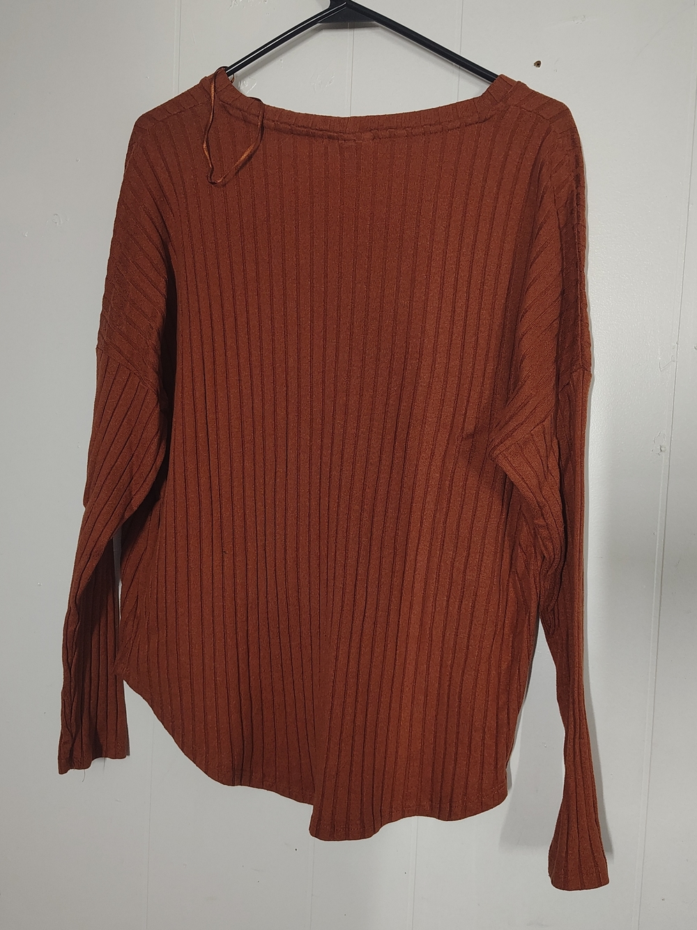 SO Ribbed Button-Front Crop Top in Rust - Picture 3 of 3